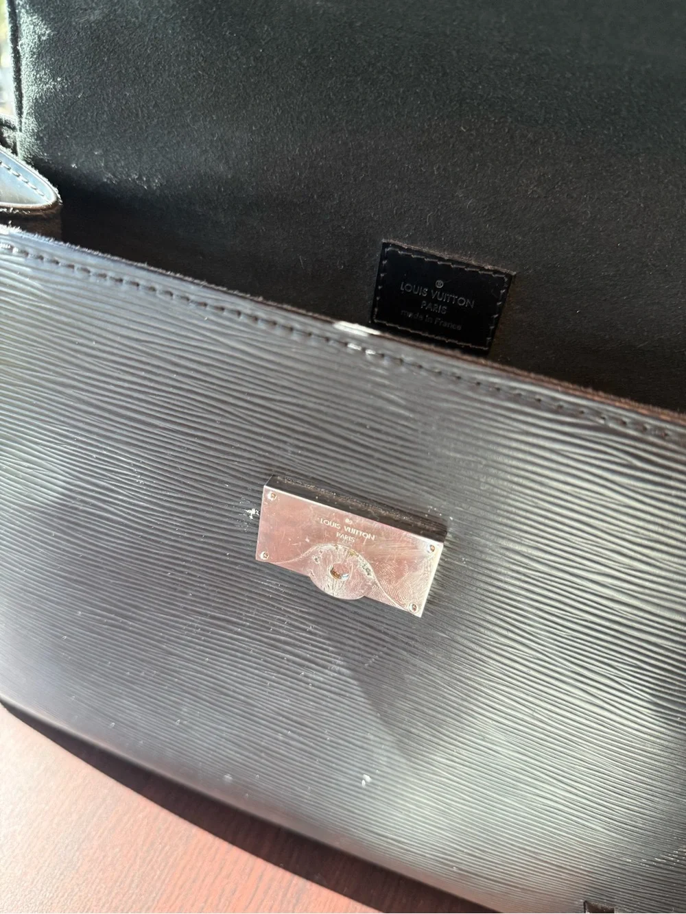 Louis Vuitton Epi Cluny MM Black